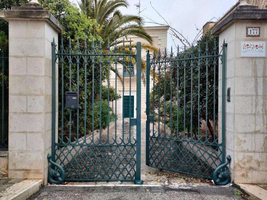 Giardino A Mare Bari Exterior foto