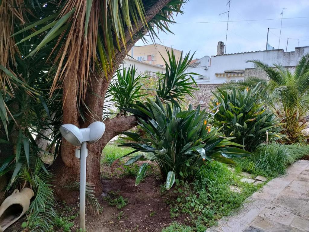 Giardino A Mare Bari Exterior foto